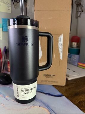 Stanley Tumbler Bottom Label - Black